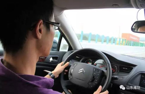 汽车后挡玻璃一个多少钱(汽车后挡玻璃价格解析，多少钱一块？