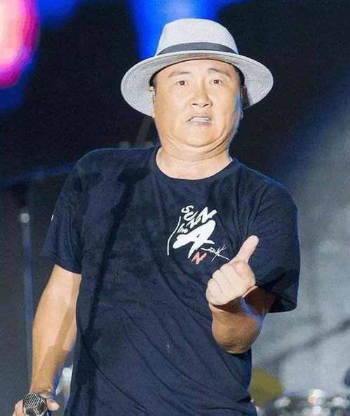 演员贾冰减肥成功瘦到脱相(贾冰减肥成功，瘦到脱相，重塑自我)
