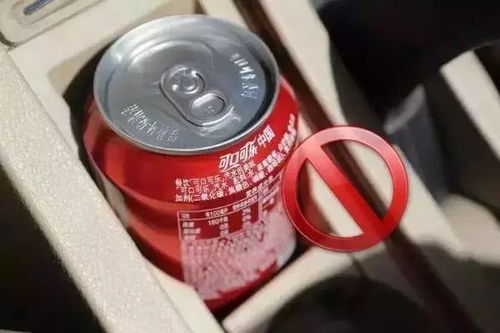 汽车收纳盒能放多少水啊(汽车收纳盒的容量与水的装载量研究)